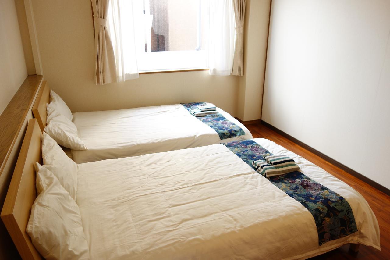 Ferienwohnung Okinawa Naha Rakuraku House Exterior foto